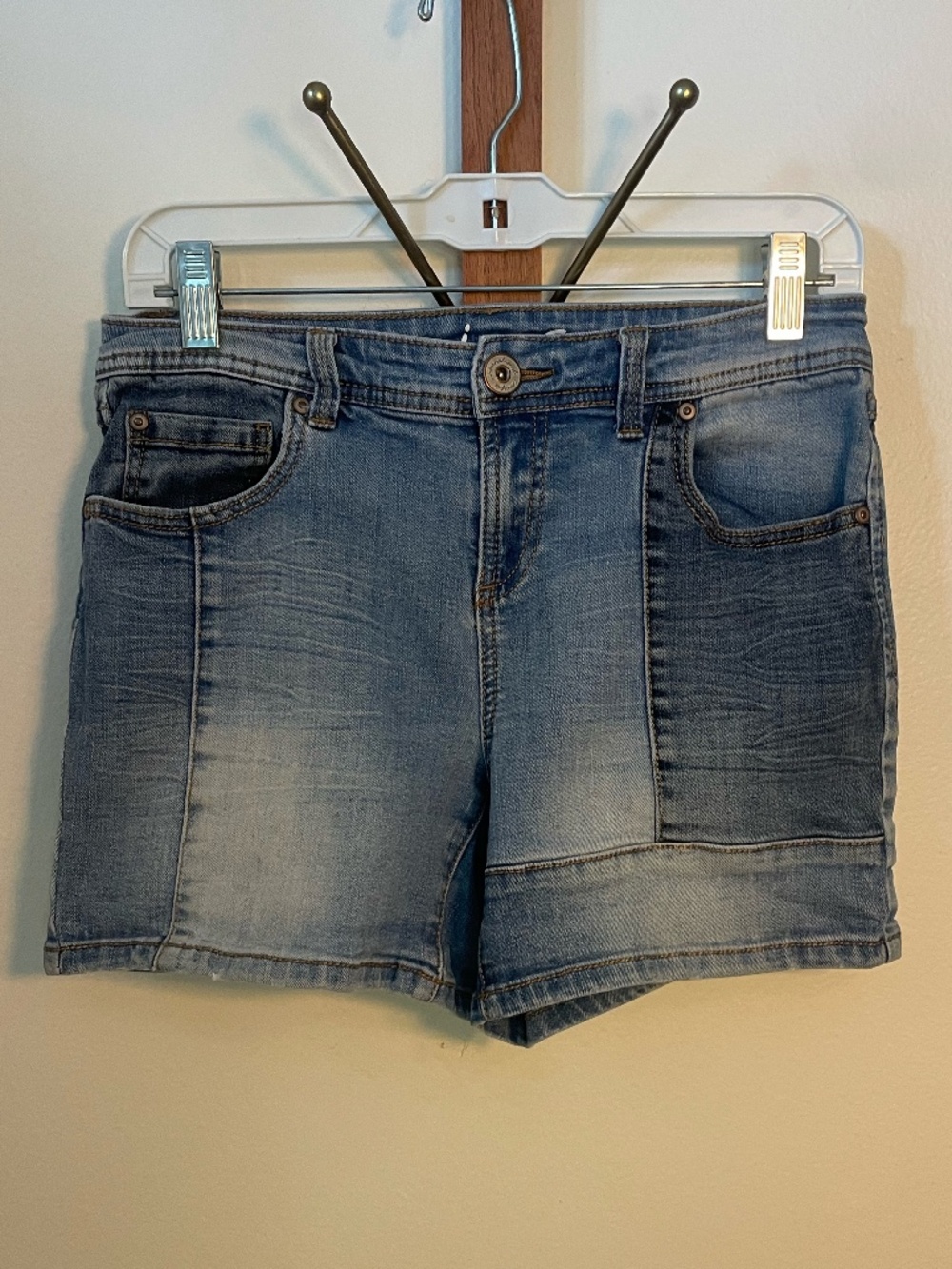 INC Colorblock  Denim  Shorts in Size 2